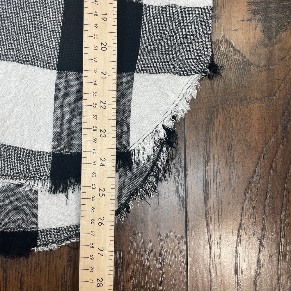Cloth & Stone Top Small Black White‎ Buffalo Check Split-Back Fray Hem Button-Up - Picture 11 of 14